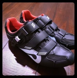 Peloton mens bike shoes size 45